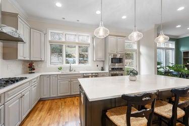 40-web-or-mls-1464 Riverside Dr (40 of 72)