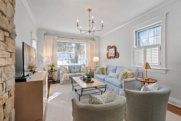 45-web-or-mls-2517 Observatory Ave (45 of 99)