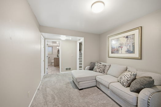 45-web-or-mls-416 Old Court St (45 of 50)