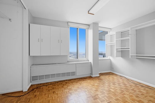 47-web-or-mls-2401 Ingleside Ave 4a (47 of 57)