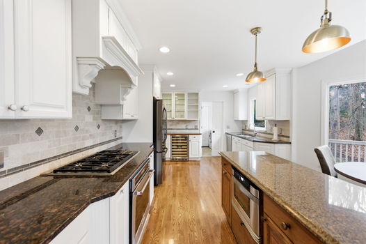 47-web-or-mls-9933 Hampstead Ct (47 of 106)