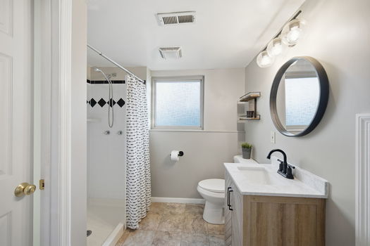 48-web-or-mls-416 Old Court St (48 of 50)