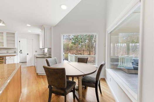 50-web-or-mls-9933 Hampstead Ct (50 of 106)