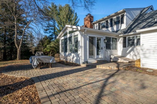 52-web-or-mls-6099 Millikin Rd (52 of 100)