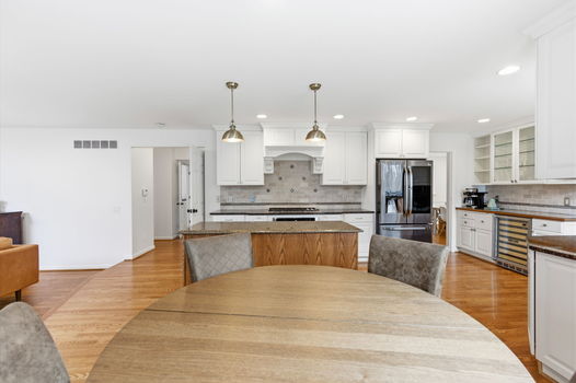 52-web-or-mls-9933 Hampstead Ct (52 of 106)