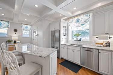 53-web-or-mls-2517 Observatory Ave (53 of 99)