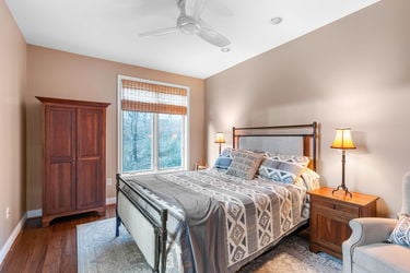 55-web-or-mls-1464 Riverside Dr (55 of 72)