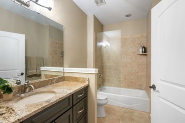 57-web-or-mls-1464 Riverside Dr (57 of 72)