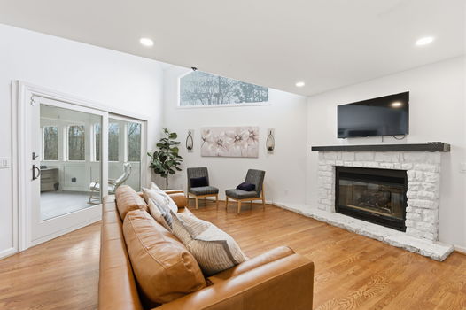 58-web-or-mls-9933 Hampstead Ct (58 of 106)