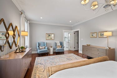 66-web-or-mls-2517 Observatory Ave (66 of 99)