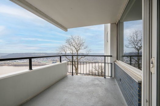 7-web-or-mls-2401 Ingleside Ave 4a (7 of 57)