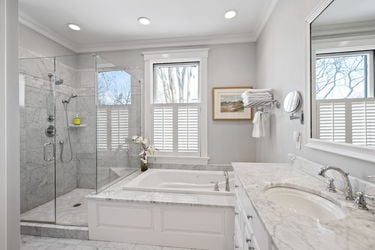 73-web-or-mls-2517 Observatory Ave (73 of 99)