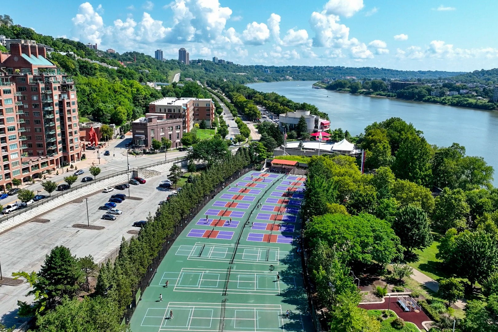 77-web-or-mls-Smale-8