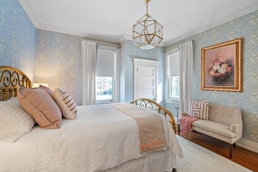 81-web-or-mls-2517 Observatory Ave (81 of 99)