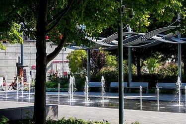 82-web-or-mls-Smale-2