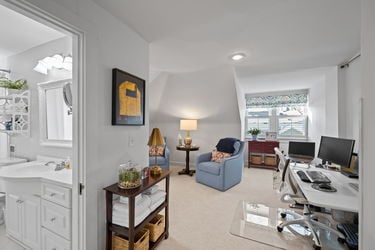 96-web-or-mls-2517 Observatory Ave (96 of 99)