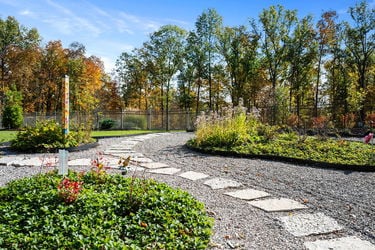 11-web-or-mls-960 Oak Ridge Ln (11 of 127)