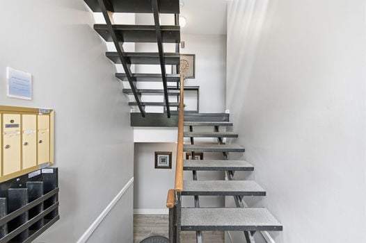 12-web-or-mls-3825 Petoskey Ave 31 (12 of 33)