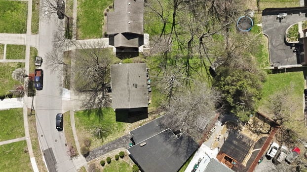 12-web-or-mls-4947 Charlemar Dr (12 of 36)