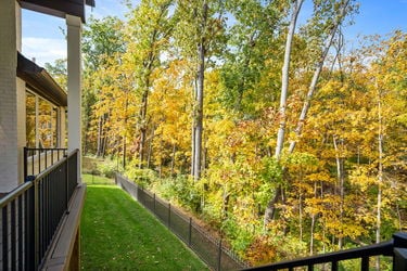 12-web-or-mls-960 Oak Ridge Ln (12 of 127)