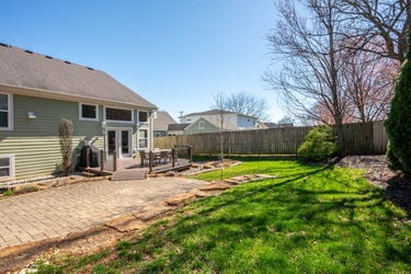 13-web-or-mls-7133 Fowler Ave (13 of 88)