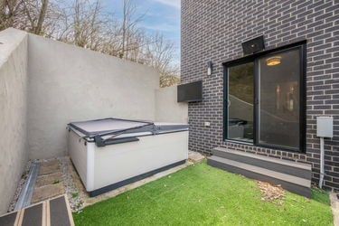 14-web-or-mls-1033 O Fallon Ave (14 of 70)