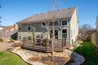 16-web-or-mls-7133 Fowler Ave (16 of 88)