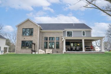 MLS Photo Editing (2048 x 1363 px) - 2