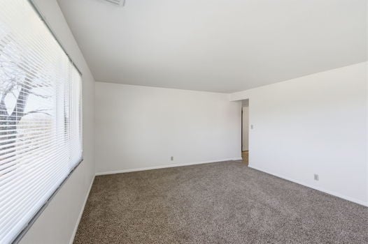 22-web-or-mls-4947 Charlemar Dr (22 of 36)