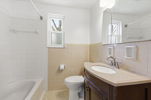 23-web-or-mls-4947 Charlemar Dr (23 of 36)