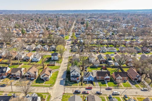 23-web-or-mls-6867 Hurd Ave (23 of 72)