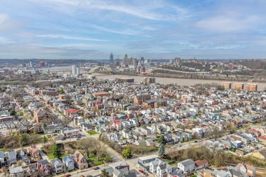 24-web-or-mls-1033 O Fallon Ave (24 of 70)