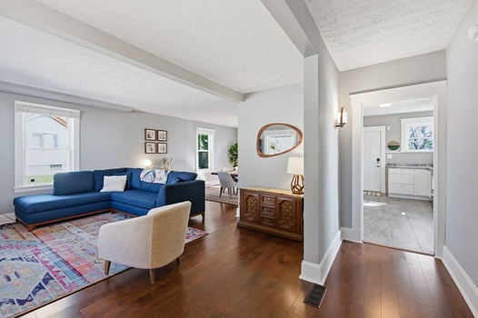 24-web-or-mls-6867 Hurd Ave (24 of 72)