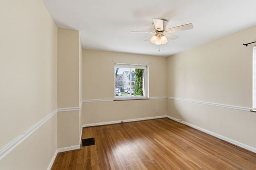 25-web-or-mls-7124 Sanoma Ave (25 of 40)