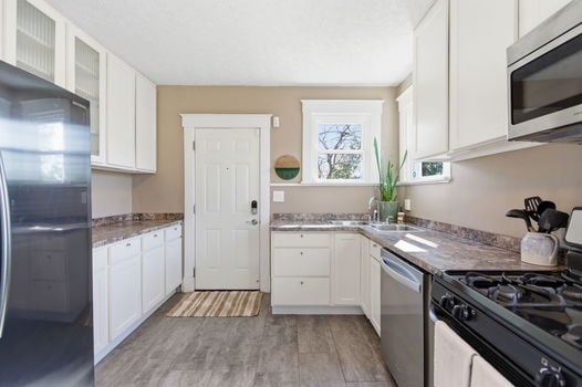 38-web-or-mls-6867 Hurd Ave (38 of 72)