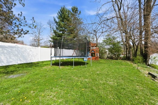 5-web-or-mls-7124 Sanoma Ave (5 of 40)