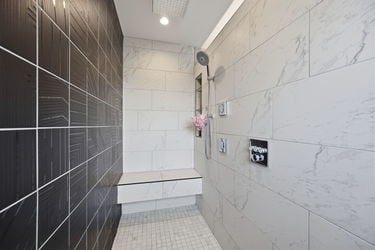 50-web-or-mls-1033 O Fallon Ave (50 of 70)