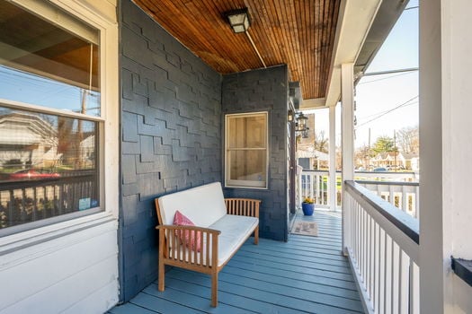 6-web-or-mls-6867 Hurd Ave (6 of 72)