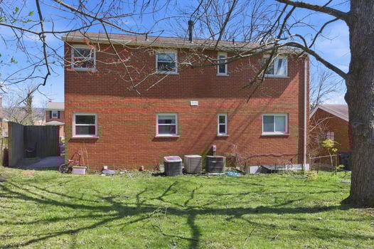 7-web-or-mls-4947 Charlemar Dr (7 of 36)