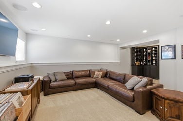 73-web-or-mls-7133 Fowler Ave (73 of 88)