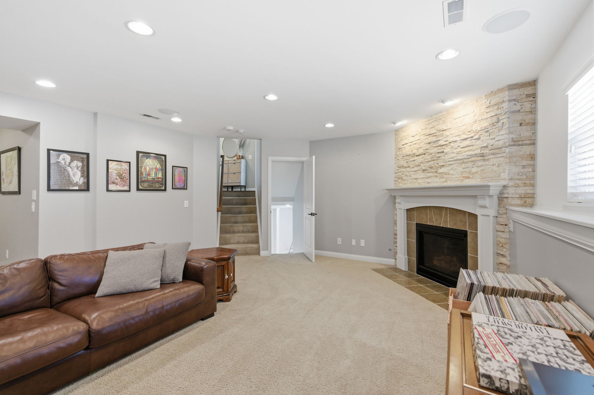 74-web-or-mls-7133 Fowler Ave (74 of 88)