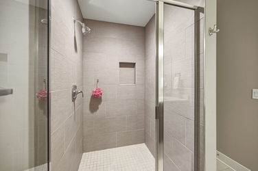 82-web-or-mls-10432 Radabaugh Dr (82 of 120)