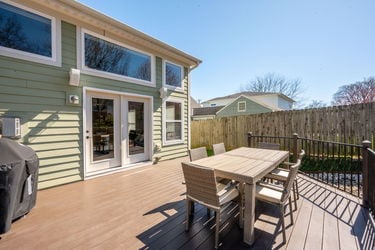 9-web-or-mls-7133 Fowler Ave (9 of 88)