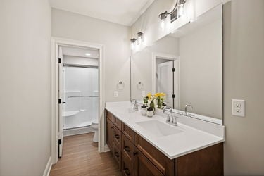 92-web-or-mls-960 Oak Ridge Ln (92 of 127)