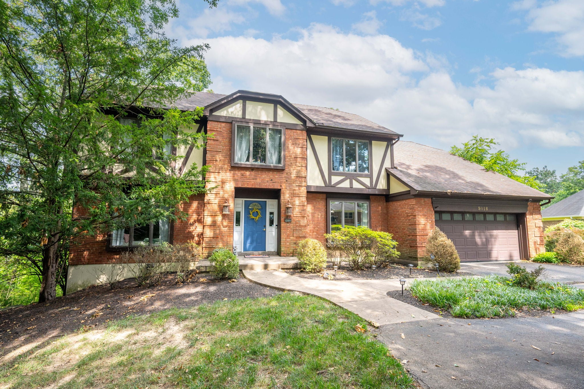 10-web-or-mls-9018 Winthrop Dr (7 of 21)