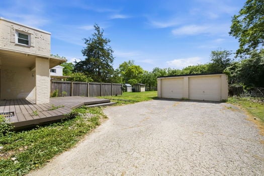 11-web-or-mls-17 Andover Rd-11