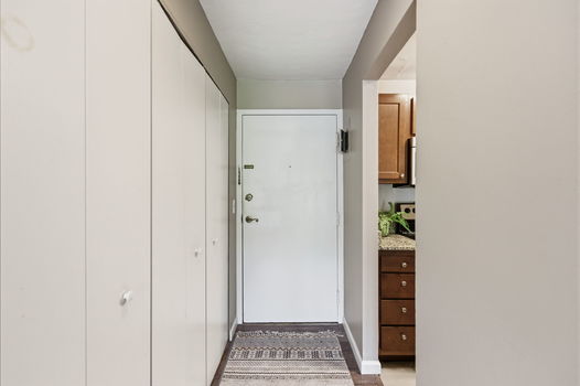 12-web-or-mls-1815 William Howard Taft Rd 502-12