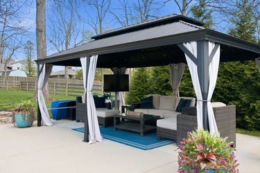 12-web-or-mls-7400 N Timberlane Dr (12 of 87)