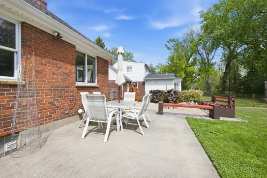 13-web-or-mls-6826 Le Conte Ave (13 of 55)