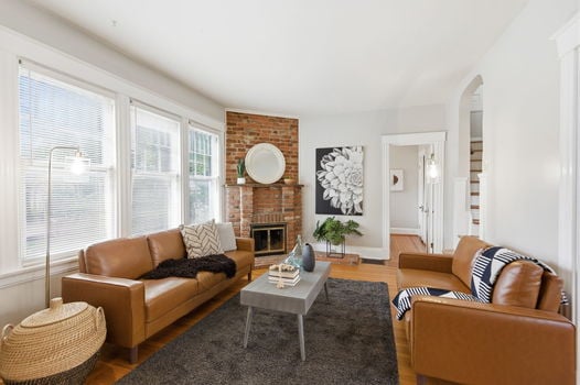 15-web-or-mls-2840 Pine Grove Ave-15